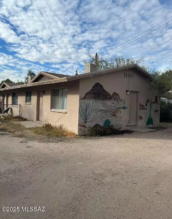 936 S Railroad Avenue, Tucson, AZ 85701