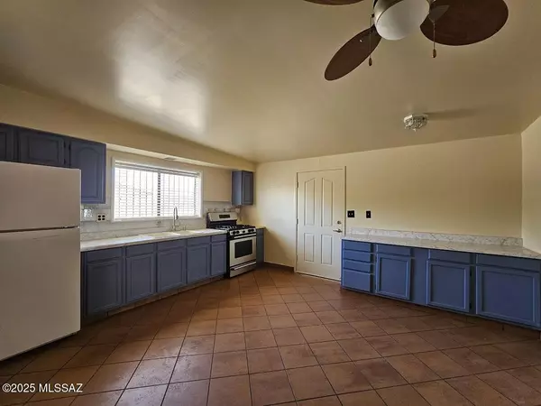 Tucson, AZ 85705,524 W Thurber Road