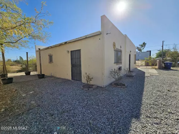 Tucson, AZ 85705,524 W Thurber Road