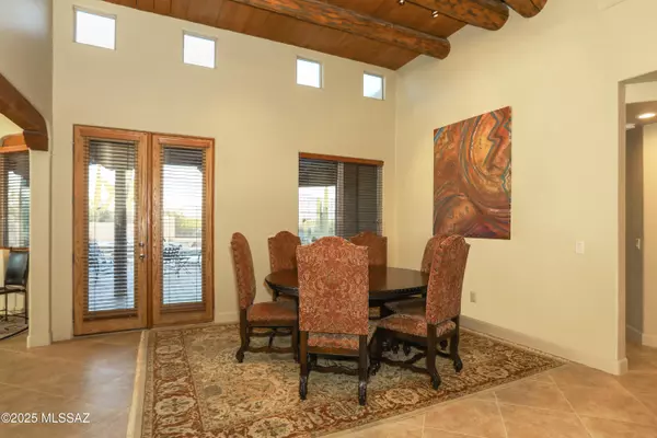 Oro Valley, AZ 85742,2460 W Crow Wash Place