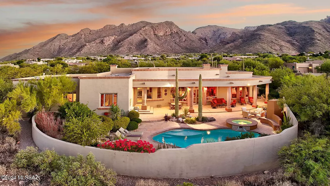 7401 N Mystic Canyon Drive, Tucson, AZ 85718