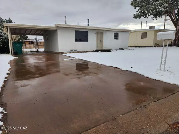 102 Pima Street, Huachuca City, AZ 85616