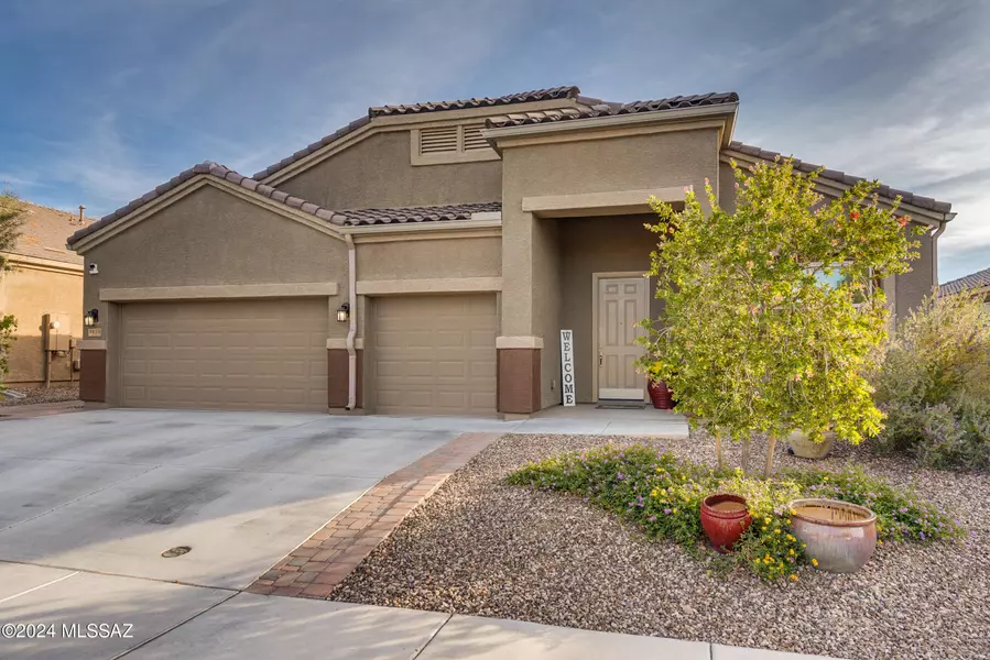 9455 W Lone Cougar Way, Marana, AZ 85653