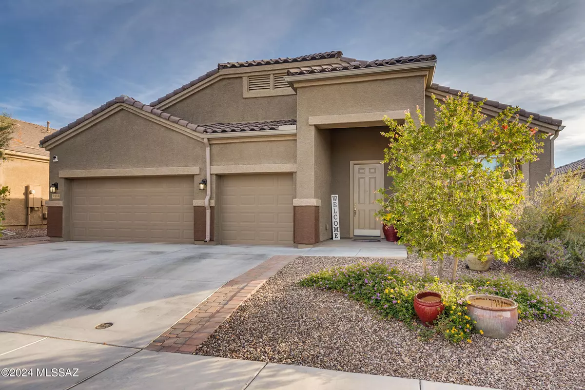 Marana, AZ 85653,9455 W Lone Cougar Way