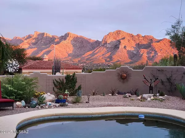 1105 W Moonlit Place, Oro Valley, AZ 85737