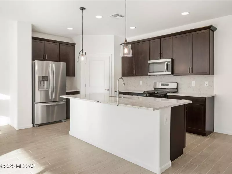 6719 W Cold Stream Court, Tucson, AZ 85757
