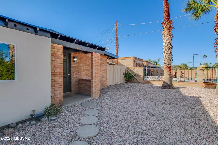 5612 E Lee Street, Tucson, AZ 85712