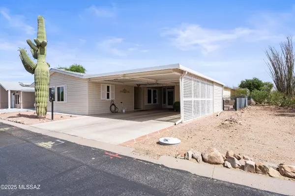 Tucson, AZ 85735,7710 W Edgestone Street