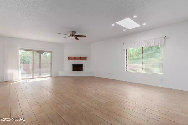 Tucson, AZ 85750,5493 N Camino Del Penoso