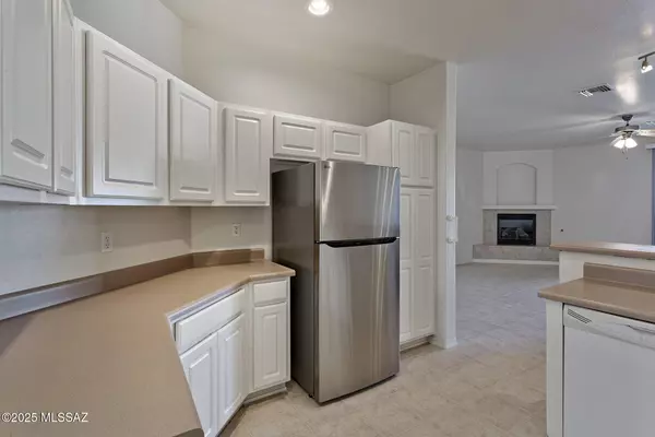 Green Valley, AZ 85614,624 W Woodfield Court