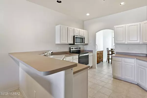 Green Valley, AZ 85614,624 W Woodfield Court