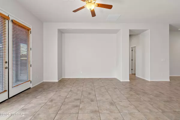 Tucson, AZ 85743,7826 W Sage Creek Court