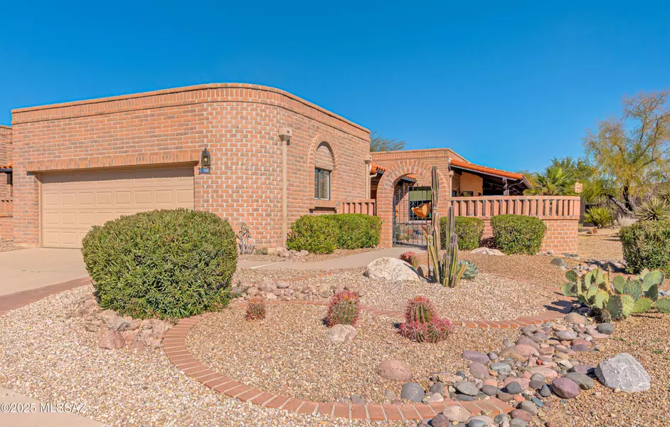 1700 W Via De La Gloria, Green Valley, AZ 85622
