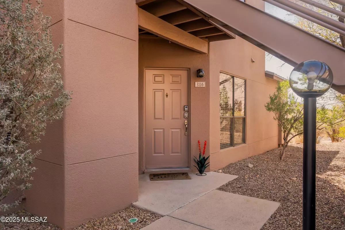 Tucson, AZ 85750,6655 N Canyon Crest Drive #3116