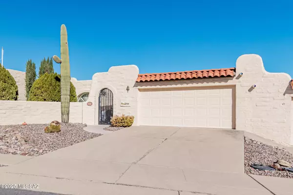 958 W Calle Del Regalo, Green Valley, AZ 85614