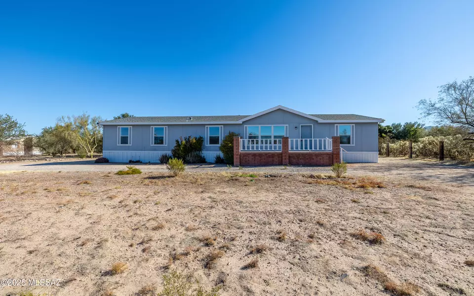 6690 N Guthrie Road, Tucson, AZ 85743