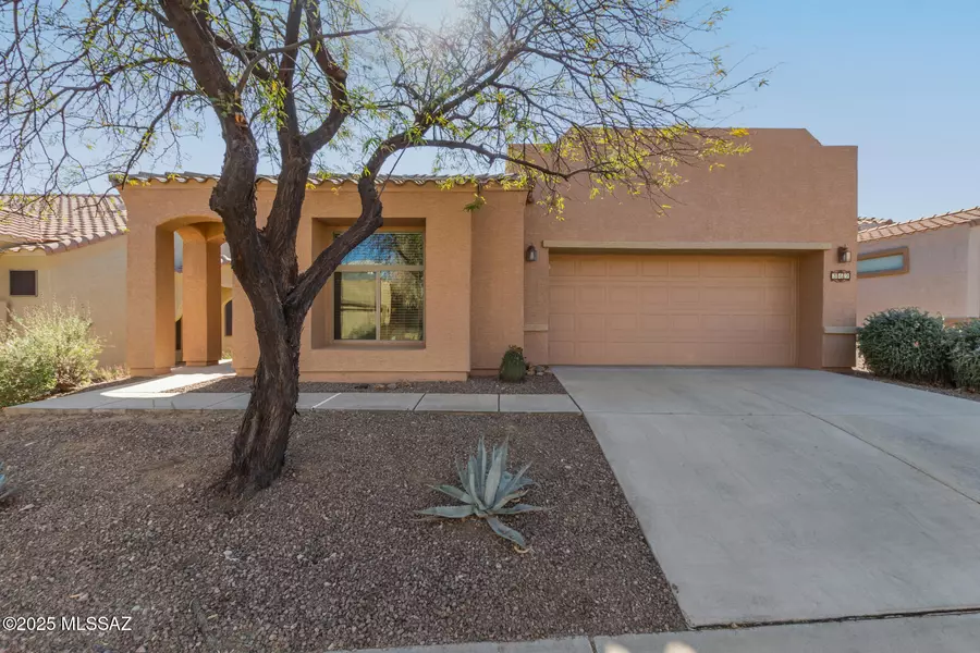 569 W Shadow Wood Street, Green Valley, AZ 85614