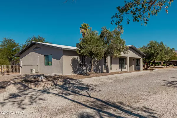 Tucson, AZ 85704,700 W Orange Grove Road