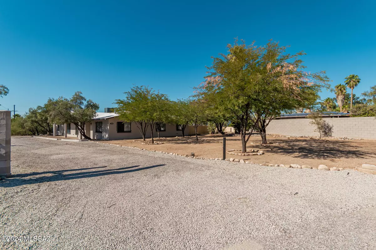 Tucson, AZ 85704,700 W Orange Grove Road