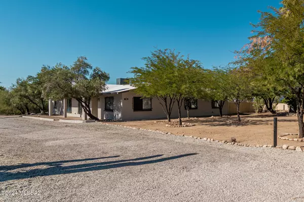 Tucson, AZ 85704,700 W Orange Grove Road