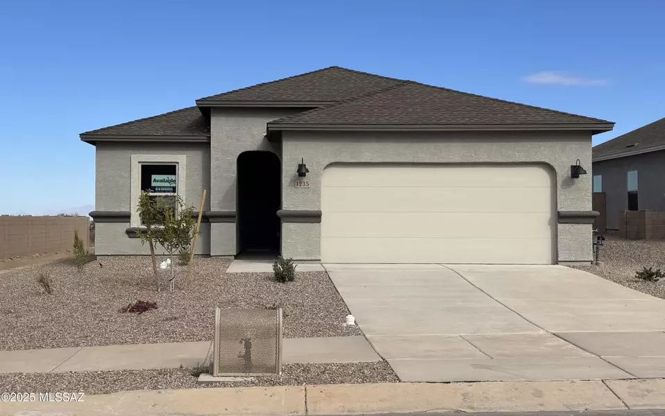 1235 S Nedra Place, Vail, AZ 85641