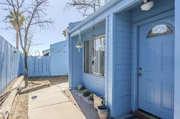 Tucson, AZ 85705,1131 W Roger Road