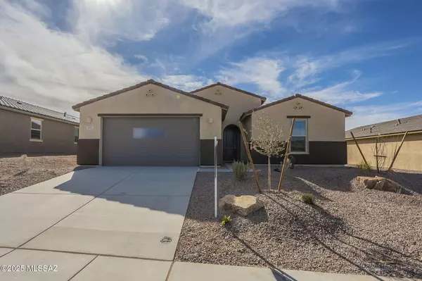 285 N Pecan Canyon Lane, Sahuarita, AZ 85629