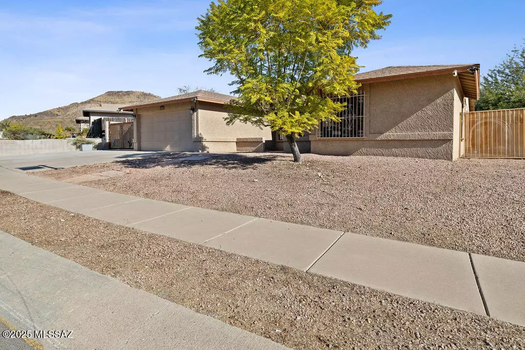 Tucson, AZ 85713,1373 S Beaver Drive