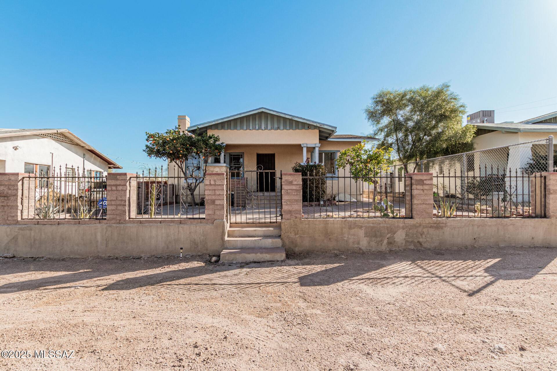 1130 N 2nd Avenue, Tucson, AZ 85705