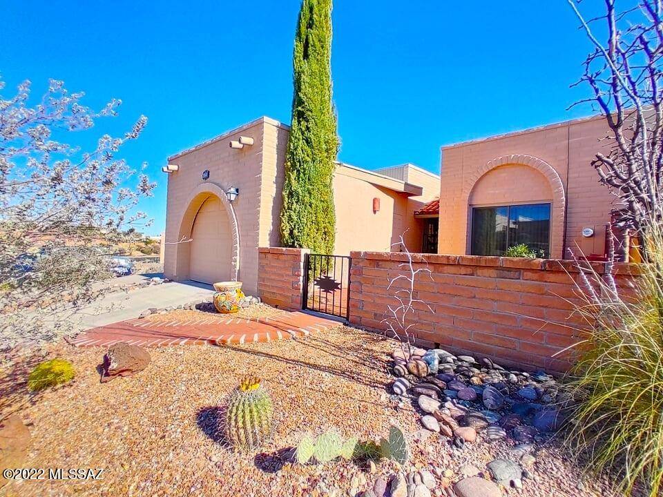1561 W Placita Travis, Green Valley, AZ 85622