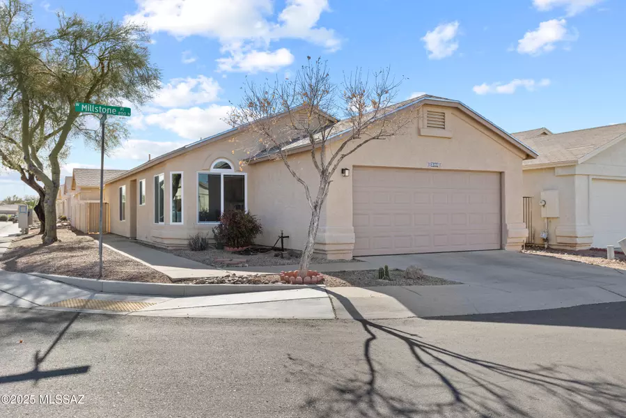 3295 W Millstone Place, Tucson, AZ 85741