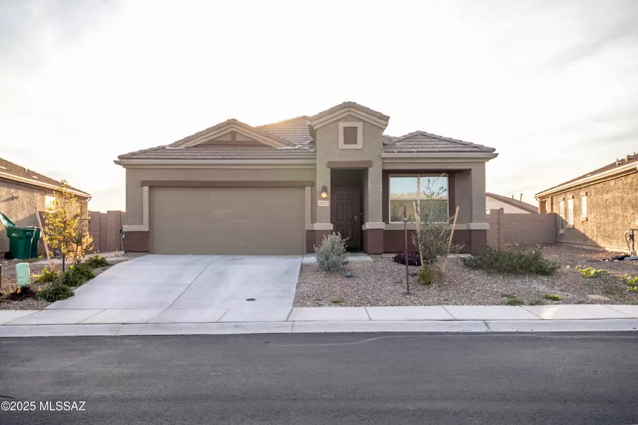 10245 N Arroyo Lupine Way, Marana, AZ 85653