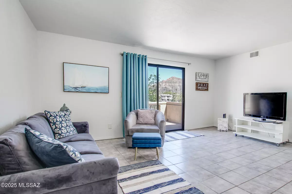 Tucson, AZ 85704,471 W Yucca Court #321