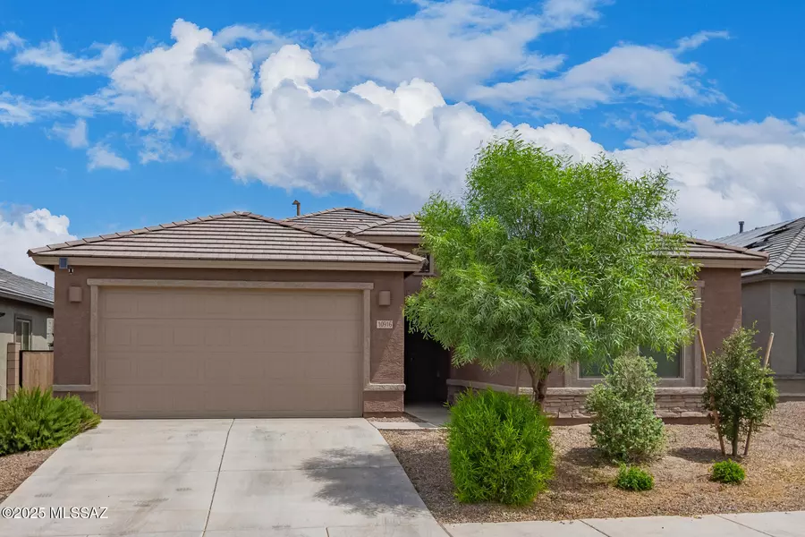 10916 W Claxton Drive, Marana, AZ 85653