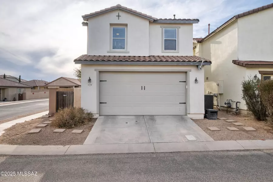 570 W Paseo Celestial, Sahuarita, AZ 85629