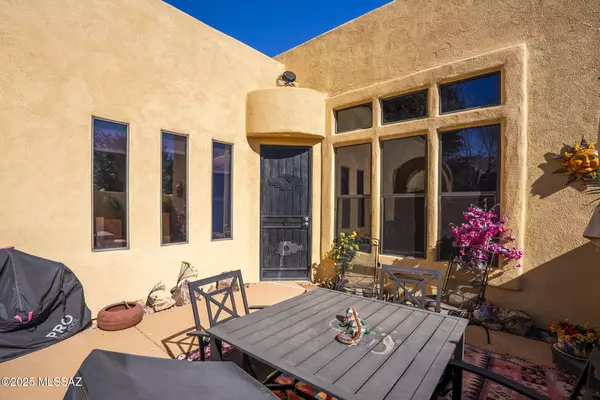 Tubac, AZ 85646,711 Lombard Way