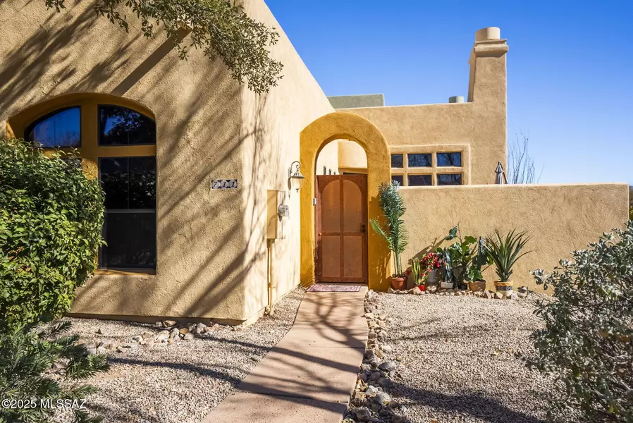 711 Lombard Way, Tubac, AZ 85646