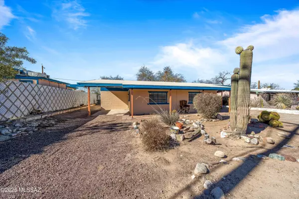 3221 N Walnut Avenue, Tucson, AZ 85712