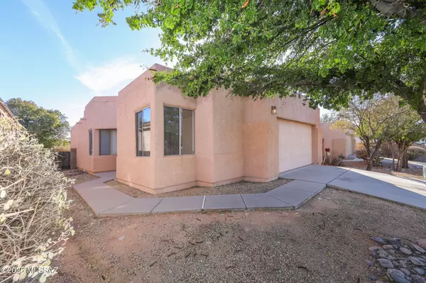 5426 N Willow Thicket Way, Tucson, AZ 85704