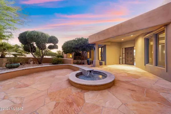 Tucson, AZ 85718,5261 N Corte Casa Del Sol