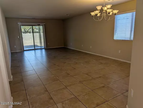 Tucson, AZ 85706,3943 E Isaiah Drive