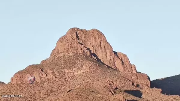 Tucson, AZ 85743,8273 N Amber Burst Drive