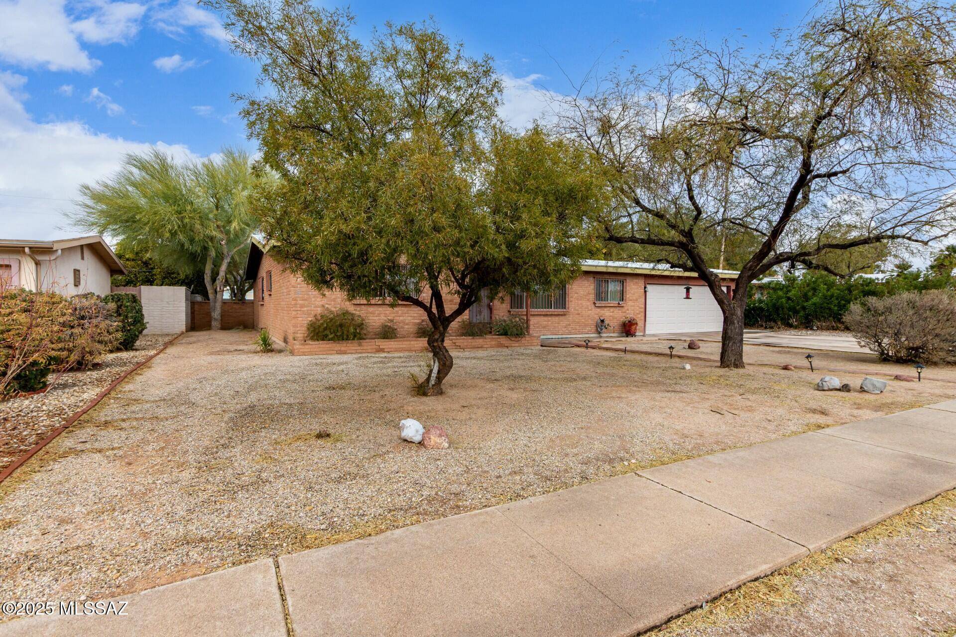Tucson, AZ 85715,7731 E Adams Street