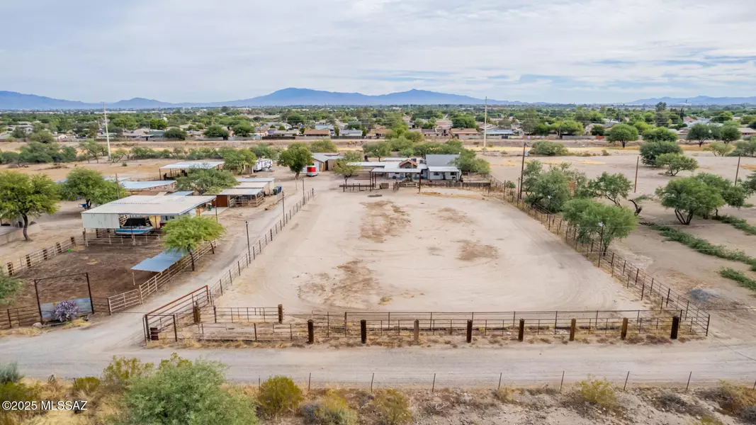 1945 W Drexel Road, Tucson, AZ 85746