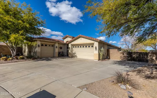 7636 W Granite Ridge Court, Tucson, AZ 85743