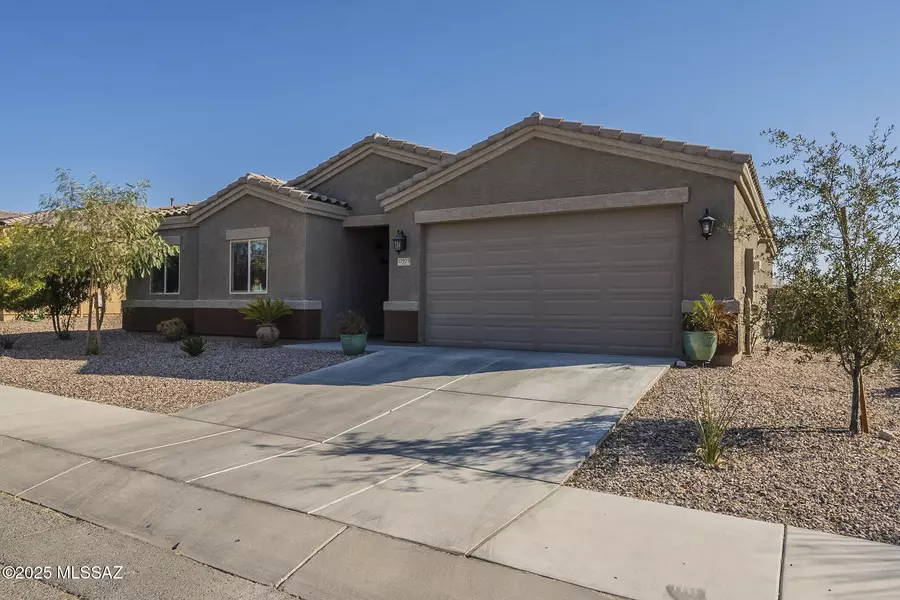 17973 S Whispering Glen Path, Sahuarita, AZ 85629