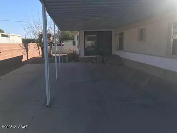 Tucson, AZ 85713,5561 W Rafter Circle Street