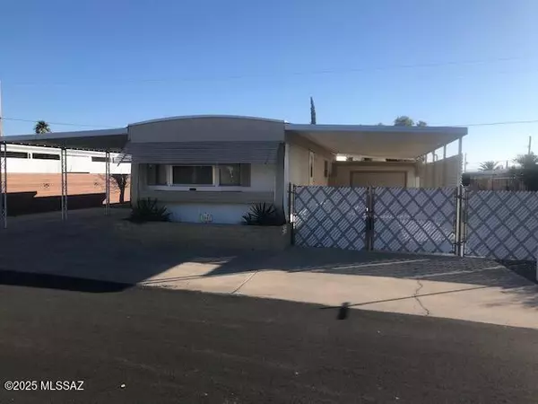 5561 W Rafter Circle Street, Tucson, AZ 85713