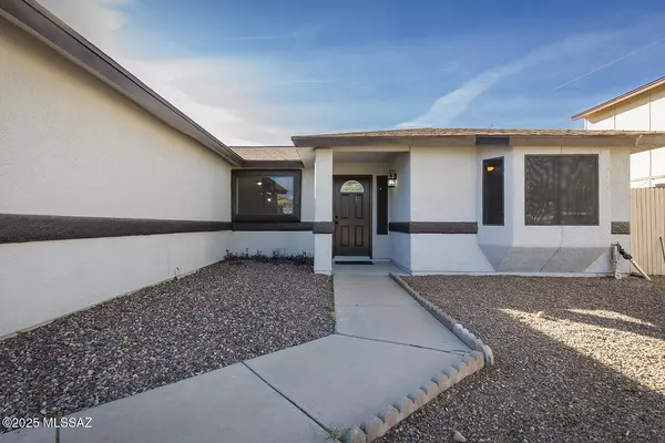 Tucson, AZ 85741,2655 W Moonbrook Place