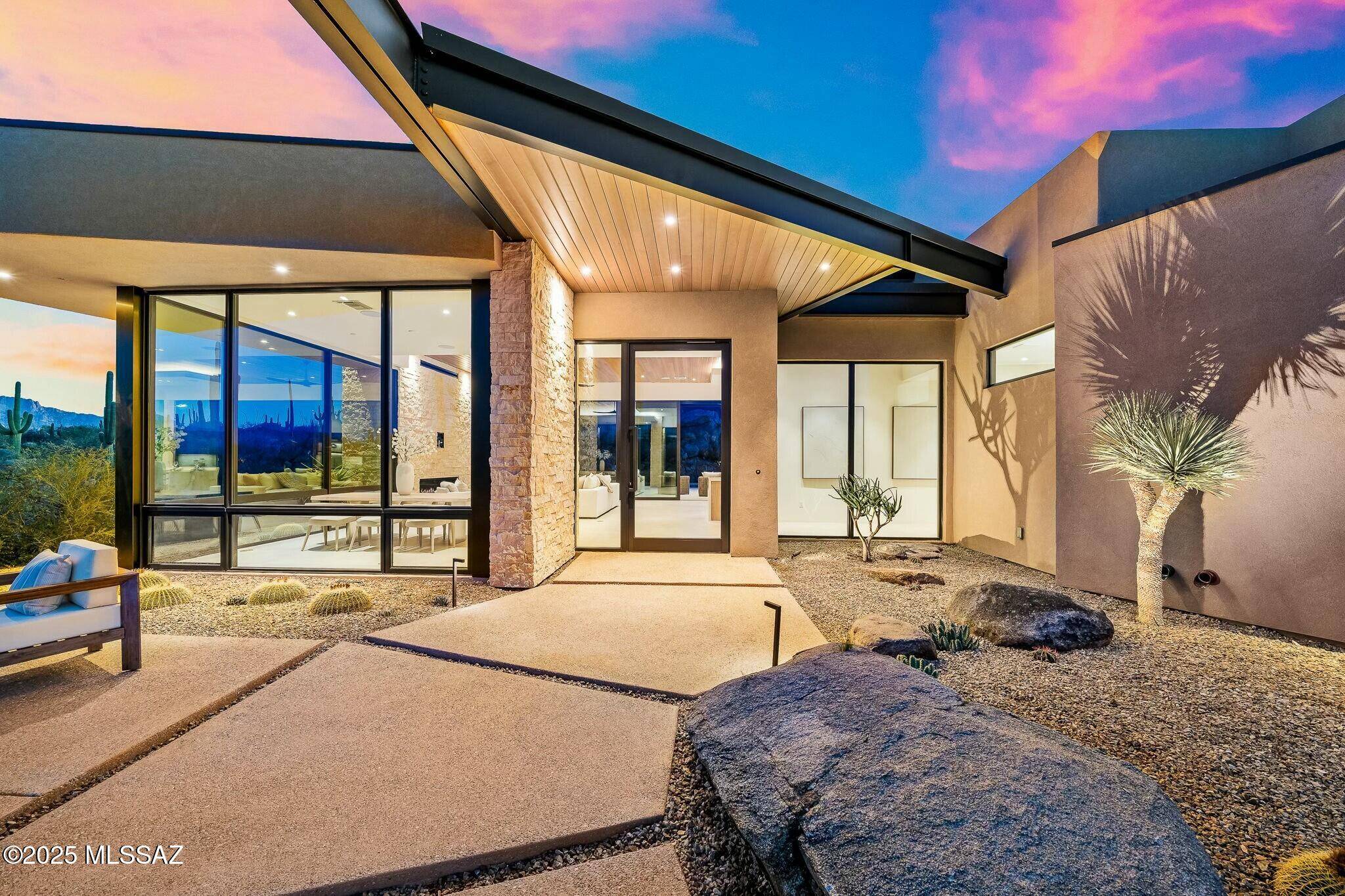 Oro Valley, AZ 85755,419 W Granite Gorge Drive